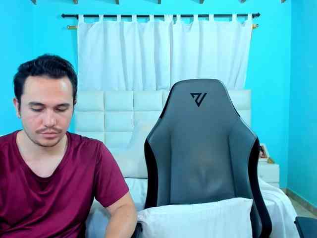 sweet-couple-latin webcam