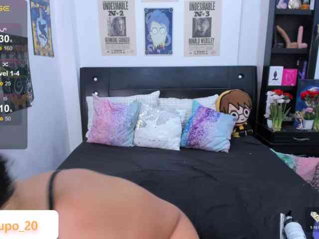 LILYLUNAPOTTER webcam