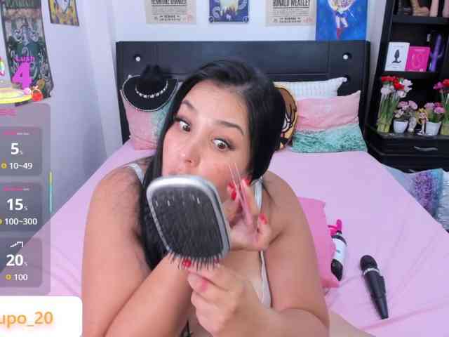 LILYLUNAPOTTER webcam