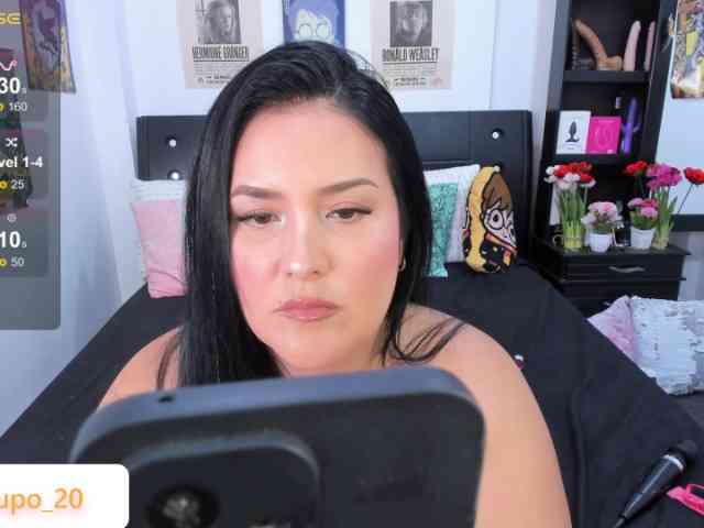 LILYLUNAPOTTER webcam