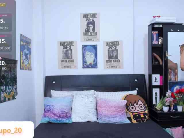 模特: lilylunapotter