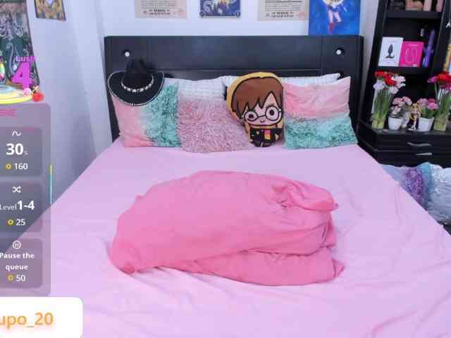LILYLUNAPOTTER webcam
