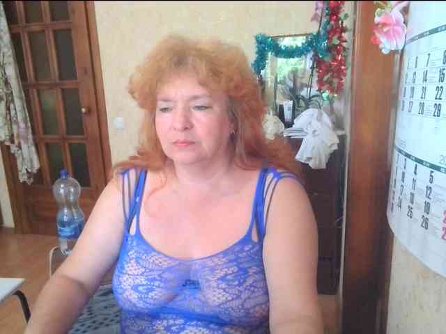 Ladamay's cam show statistics and live stream