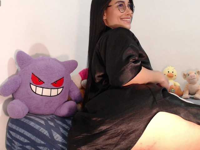 ivannaah live cam on UnifiedCams