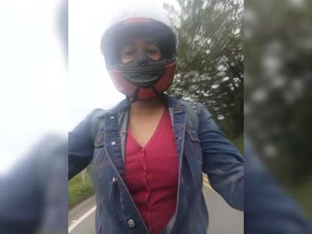 Bikergiirl