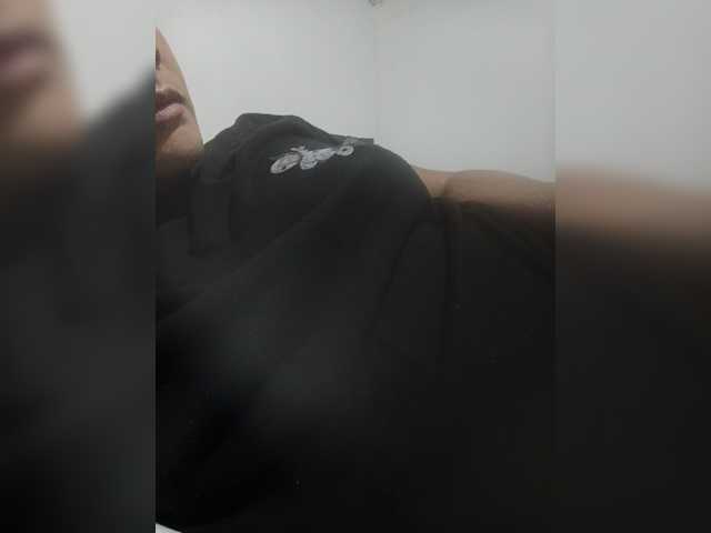 Bikergiirl live cam on BongaCams