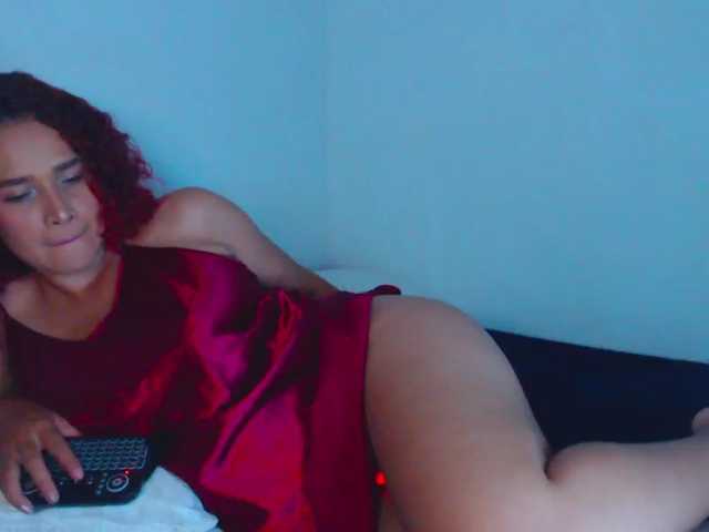 Bikergiirl live cam preview