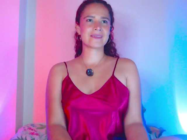 Bikergiirl — live female cam