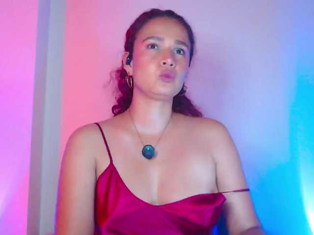 Bikergiirl — live female cam