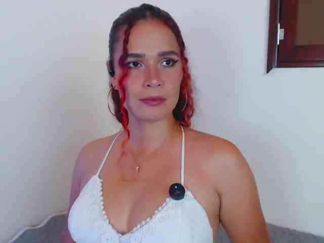 Bikergiirl webcam