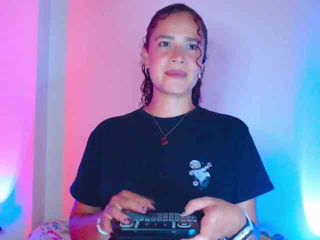 Bikergiirl webcam