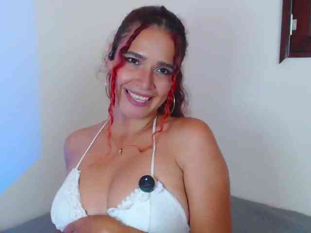 Bikergiirl webcam
