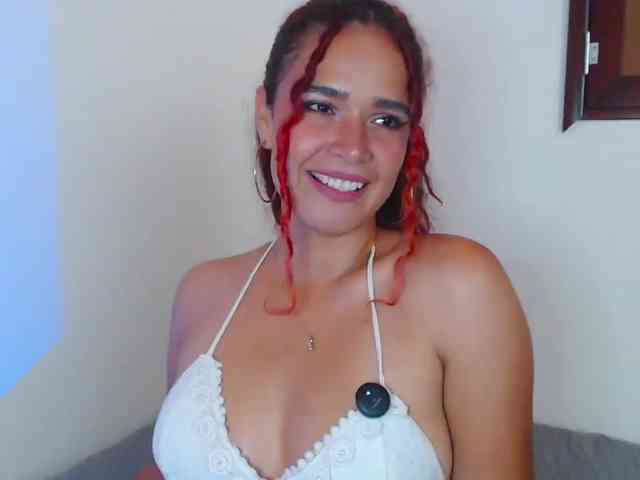 Bikergiirl webcam
