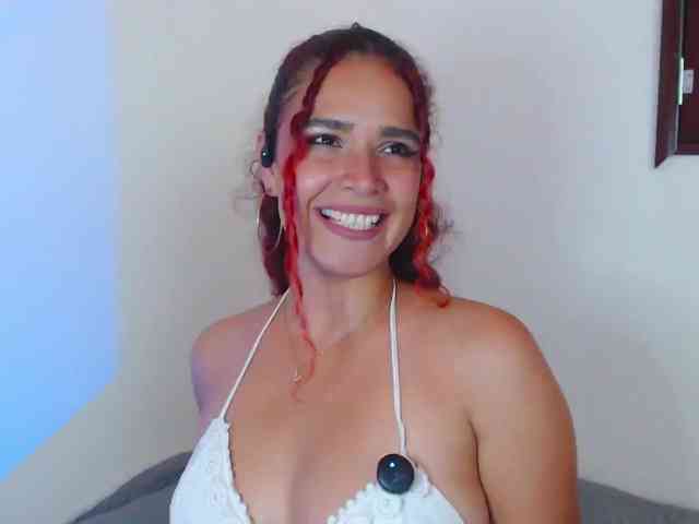 Bikergiirl webcam