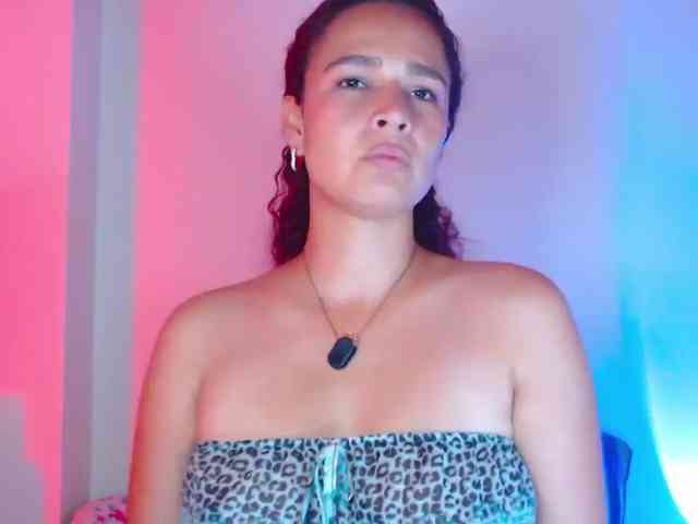 Bikergiirl webcam