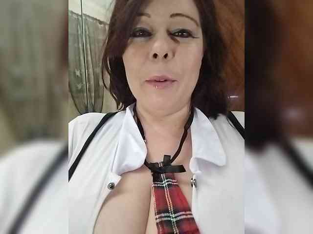 Lucia860 webcam