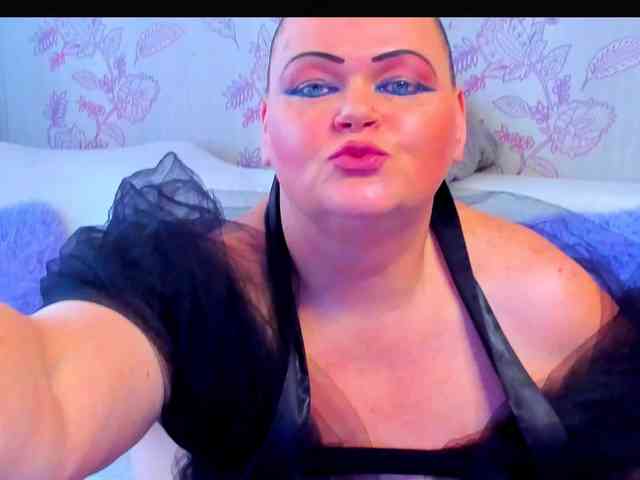 MilanaBiegert webcam