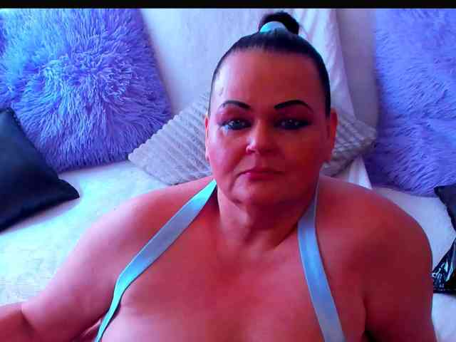 MilanaBiegert webcam