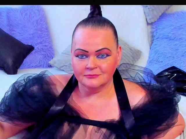 MilanaBiegert webcam