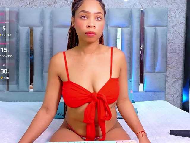 skinnyslutgirl live cam on BongaCams