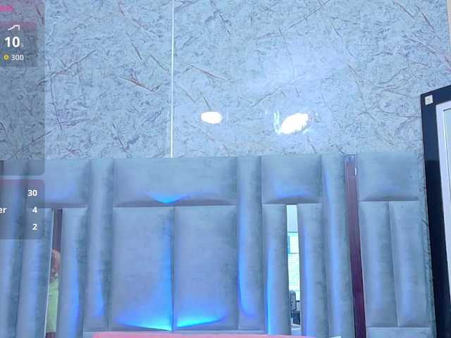 skinnyslutgirl live cam preview