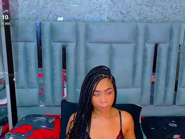 skinnyslutgirl live cam on BongaCams