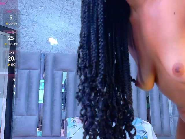 skinnyslutgirl live cam on BongaCams