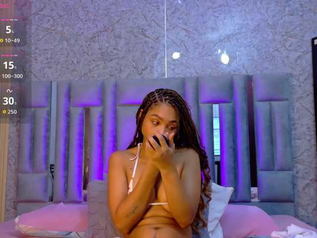 skinnyslutgirl live cam on BongaCams