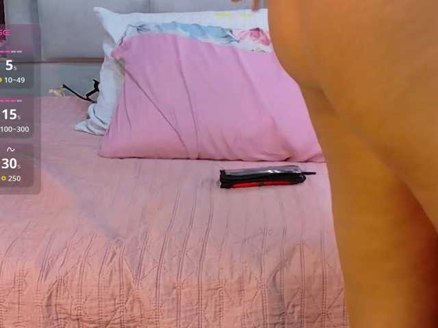 skinnyslutgirl live cam on BongaCams