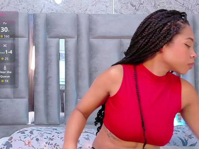 skinnyslutgirl live webcam show