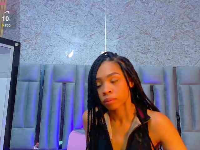skinnyslutgirl webcam