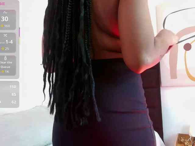 skinnyslutgirl webcam