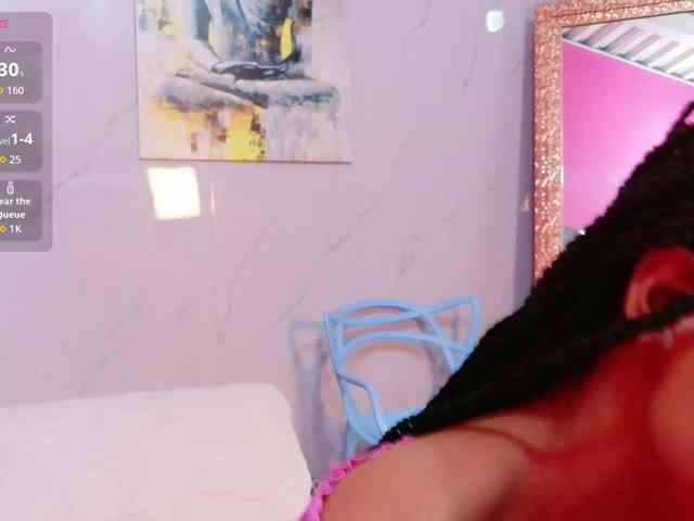 skinnyslutgirl webcam
