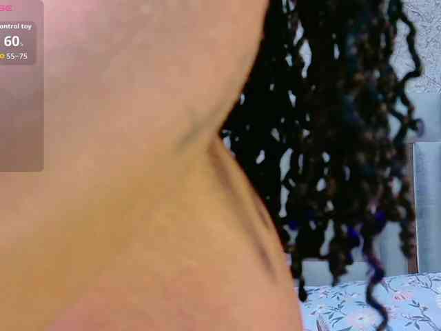 skinnyslutgirl webcam