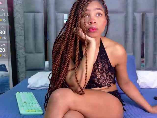skinnyslutgirl webcam