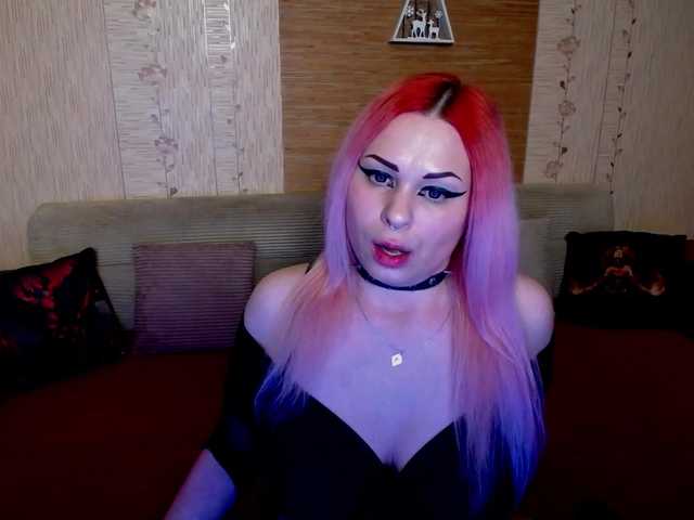 AnnessixReign live cam on BongaCams