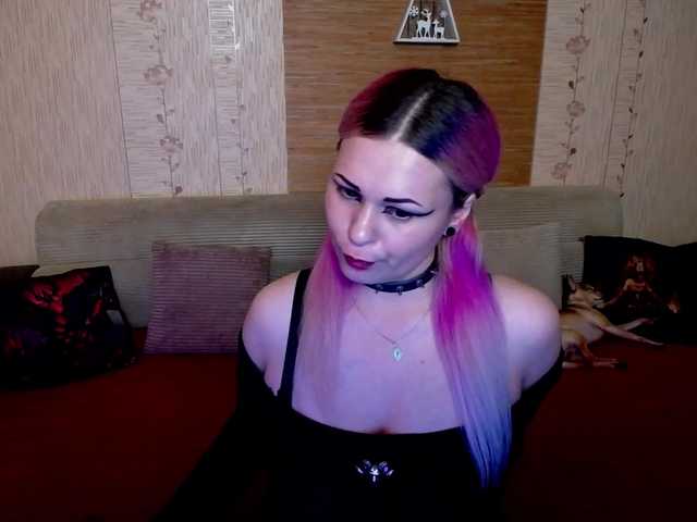AnnessixReign live webcam show