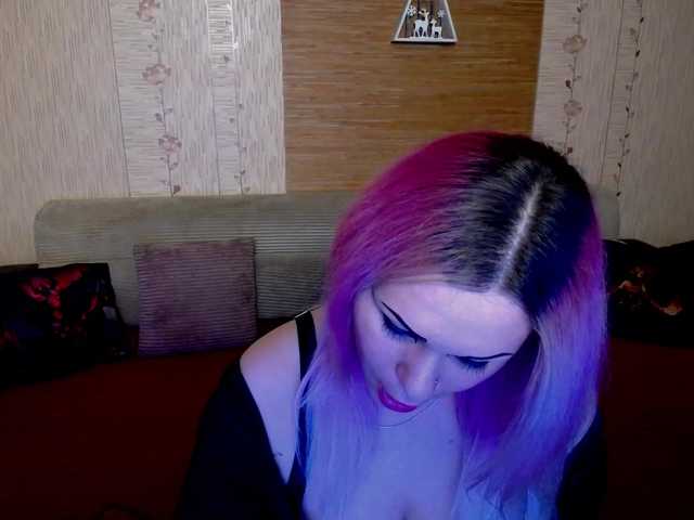 AnnessixReign live webcam show
