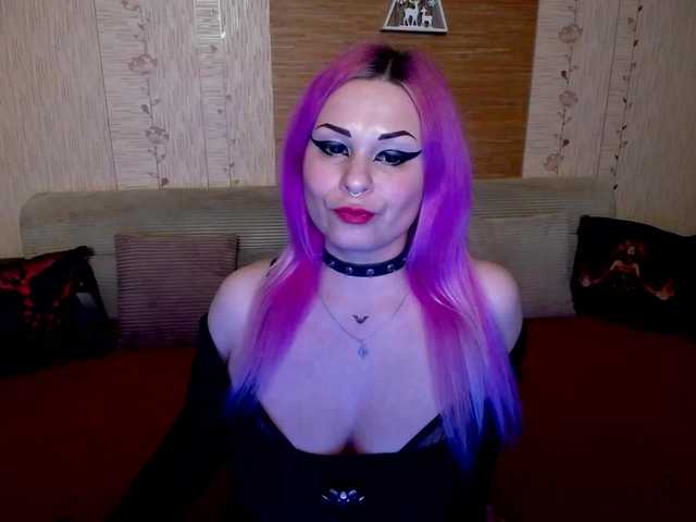 AnnessixReign live cam on BongaCams