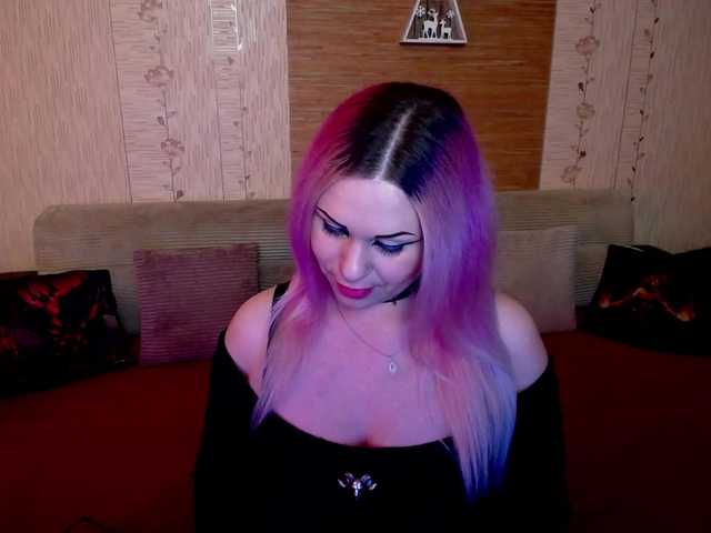 AnnessixReign live webcam show