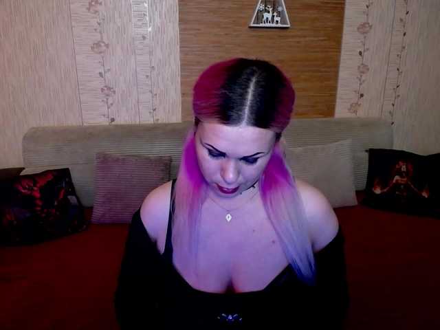 AnnessixReign live webcam show