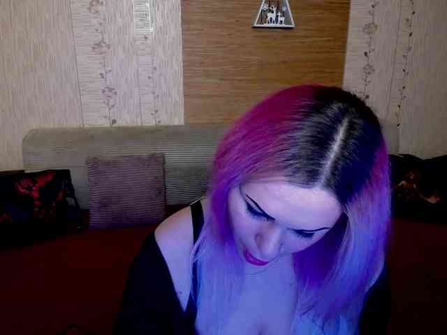 AnnessixReign webcam