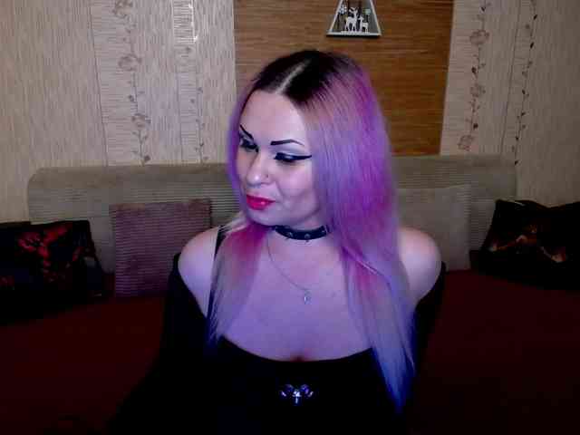 AnnessixReign webcam