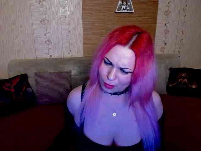 AnnessixReign webcam