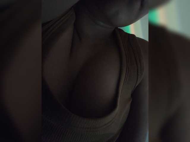 Anmazing live cam on BongaCams
