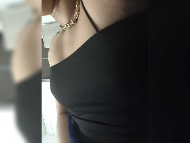 Anmazing live cam on BongaCams