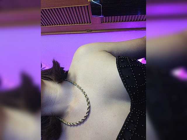 Anmazing live cam on BongaCams