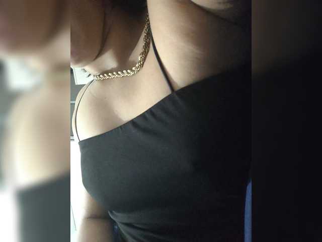 Anmazing live cam on BongaCams