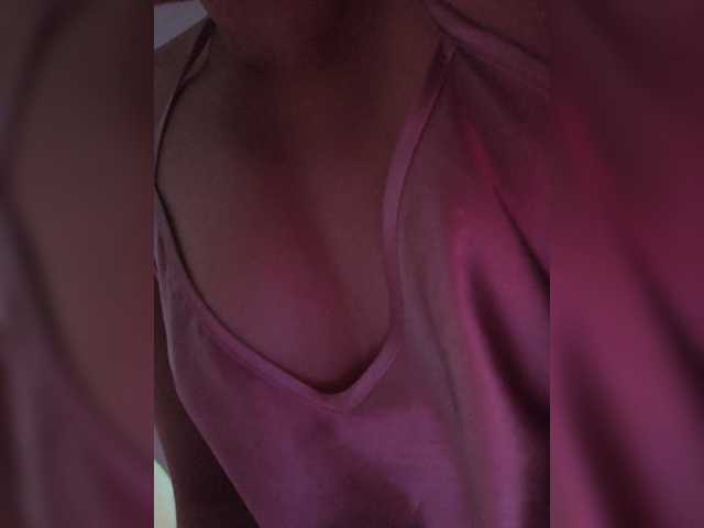 Anmazing live cam on BongaCams