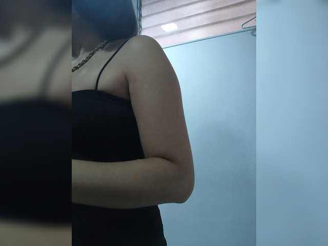Anmazing live cam on BongaCams